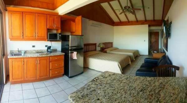 Flamingo Marina Resort Studio Playa Flamingo Exterior photo